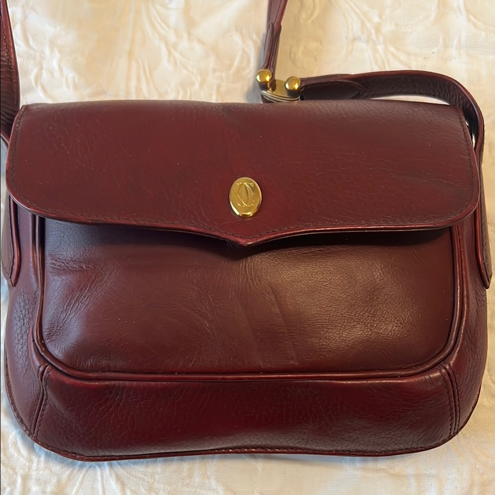 Classic Women's Leather Shoulder Bag in Burgundy with Gold Accent
